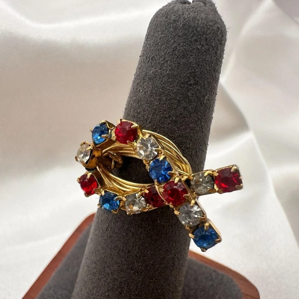 VTG Y2K Gold Tone Rhinestones Statement Bow Ring Women's Classic Fashion Jewelry